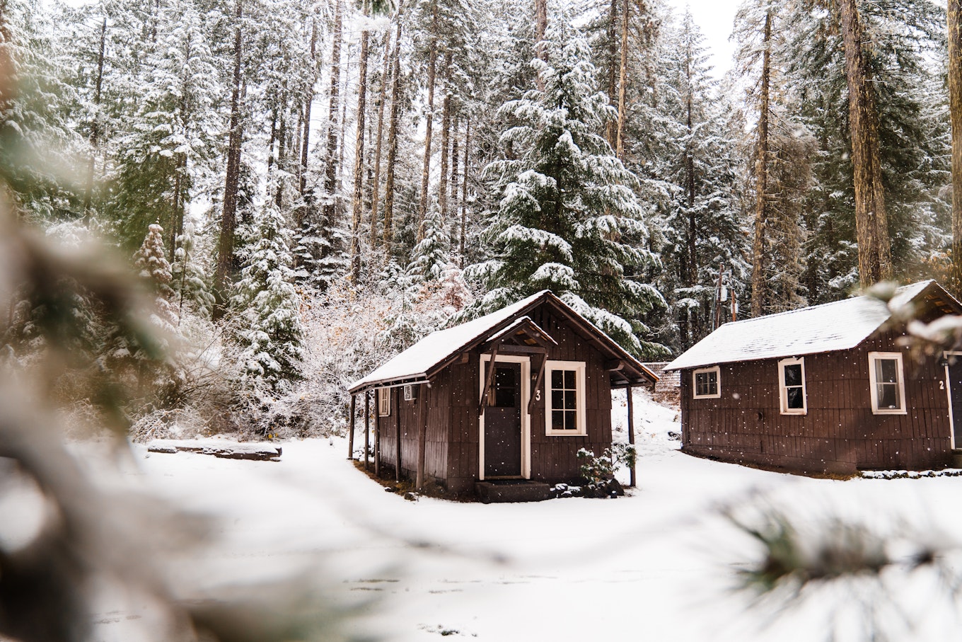 Winter Ready Crater Lake Cabin Rentals for Snow Adventures