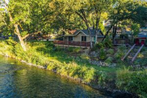 Crater Lake house rentals