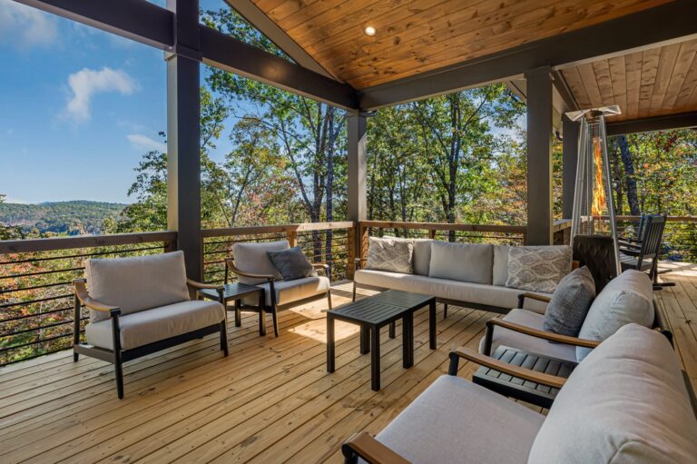 Klamath Falls vacation rentals for groups